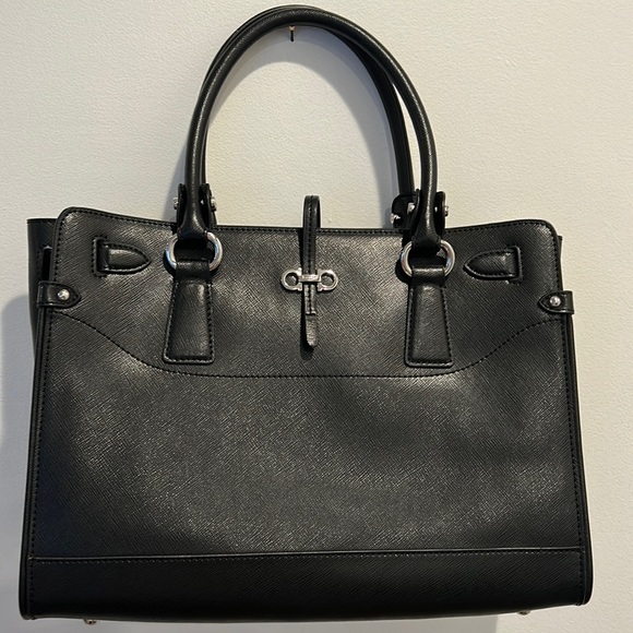 Salvatore Ferragamo Handbags - Salvatore Ferragamo Briana large tote black - brand new with original bag